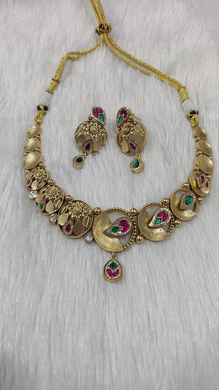 Exclusive Ruby Kundan